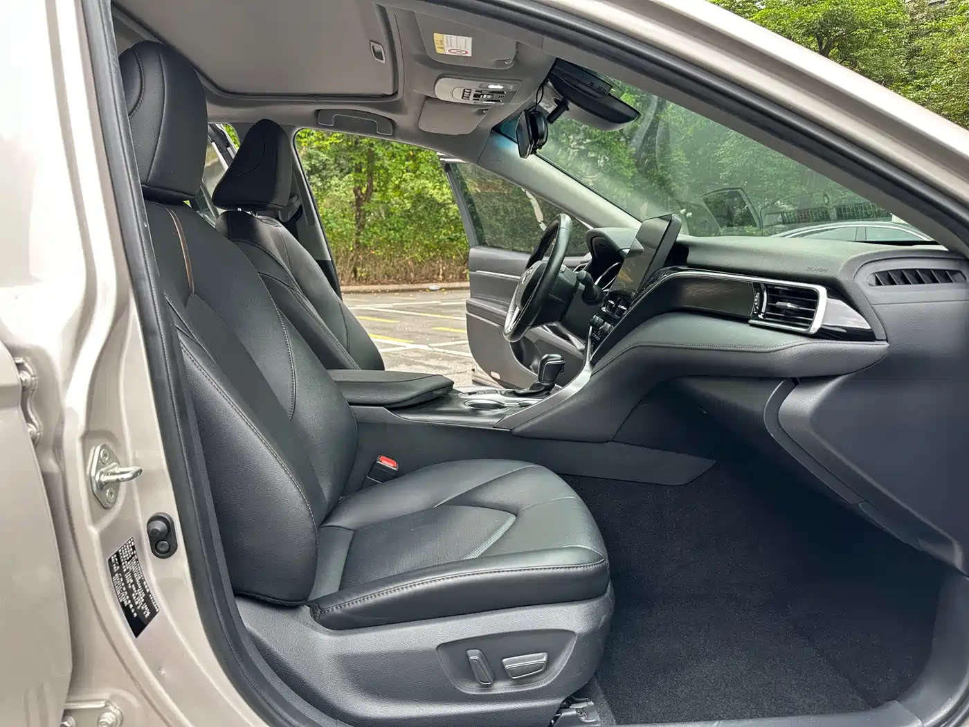 Toyota Camry 2021 2.0G Luxury Edition фото 11