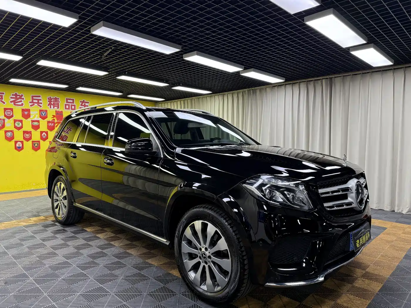 Mercedes-Benz GLS 2018 GLS 400 4MATIC Luxury фото 3