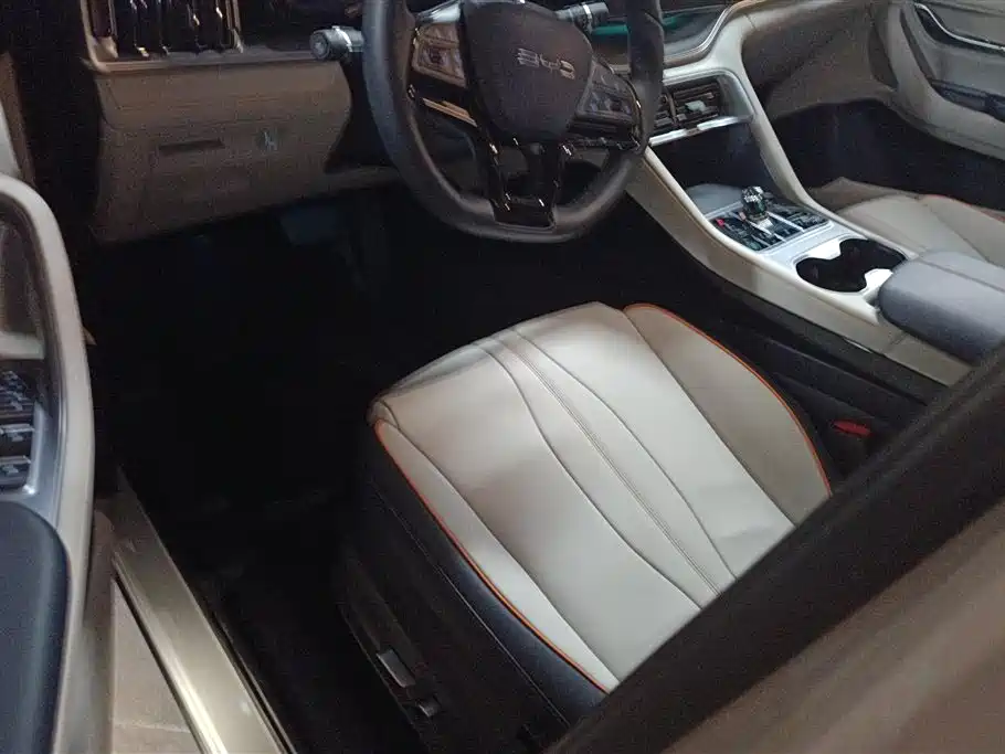 BYD Song PLUS PHEV 2023 Champion Edition DM-i 110KM Flagship PLUS фото 9
