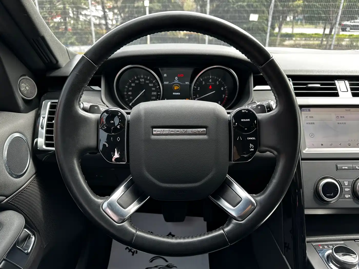 Фото 16 - Land Rover Discovery