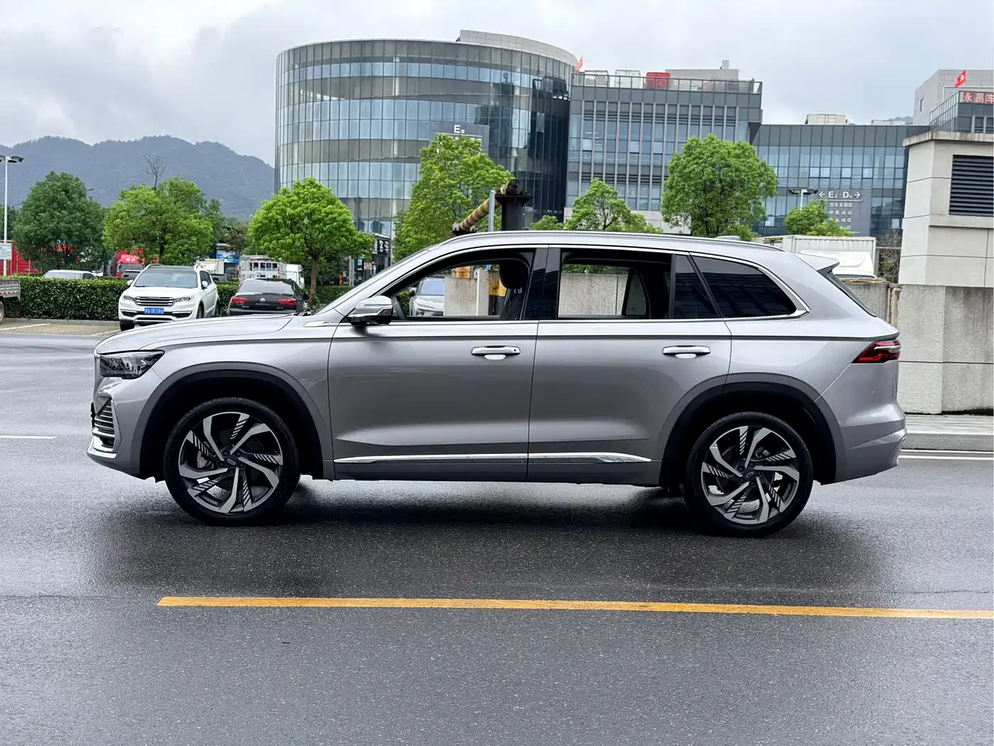 Geely Monjaro 2023 2023 2.0TD High-power Automatic 2WD Flagship