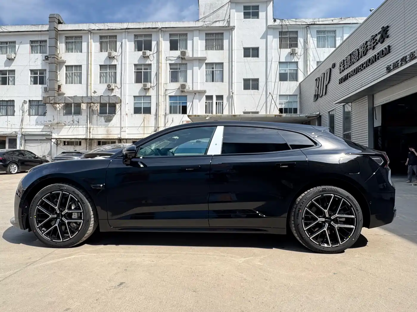 ZEEKR EXTREME KRYPTON 001