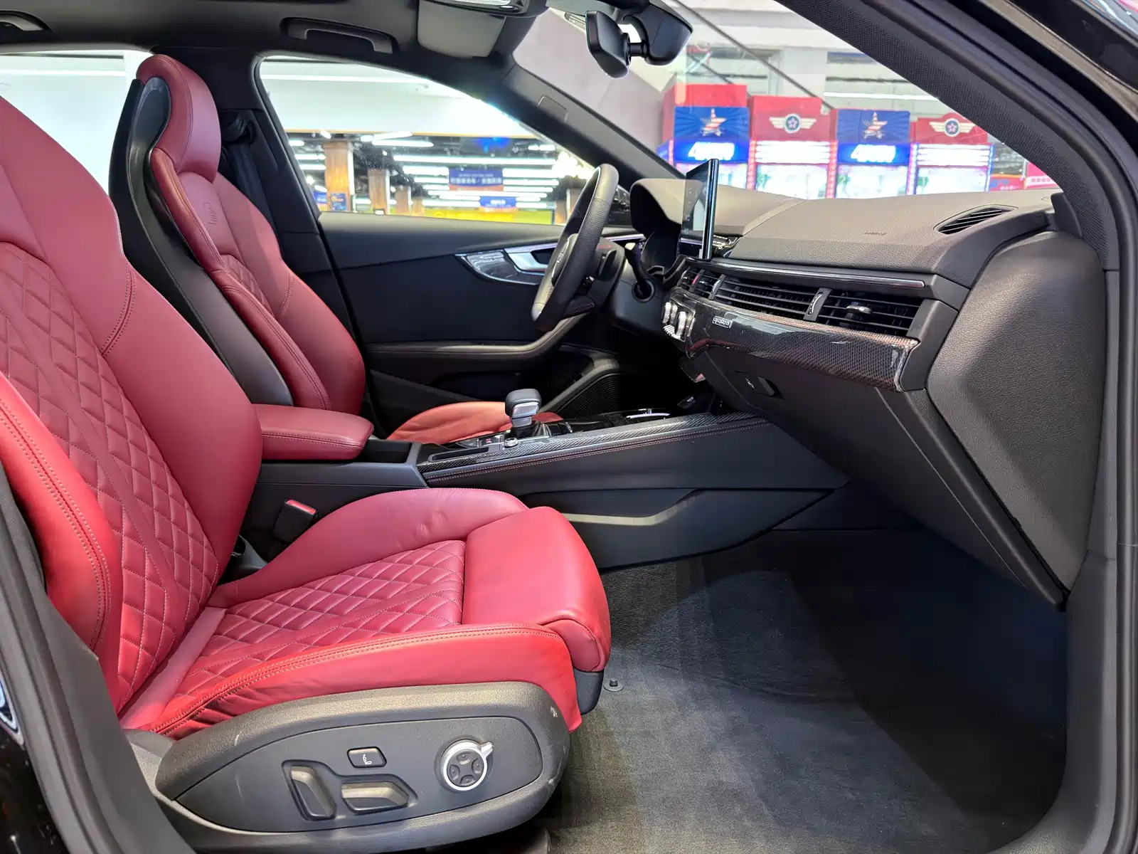 Photo 15 - Audi S4