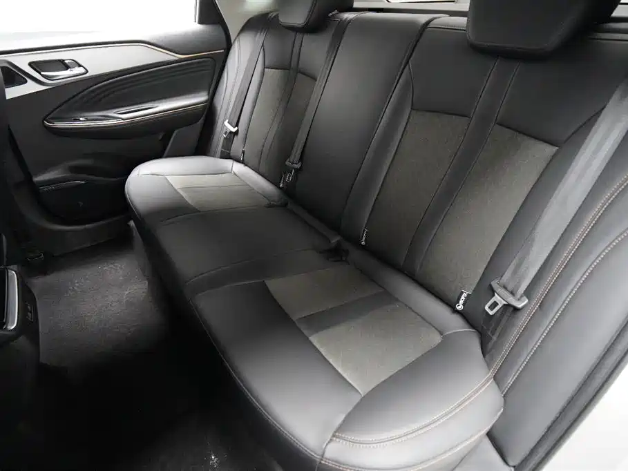 Фото 14 - Aion S