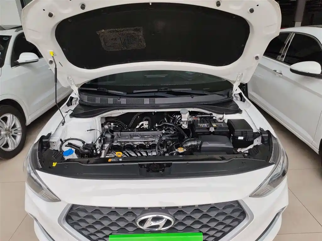 Hyundai Elantra 2020 1.6L Auto GL Pleasing Edition фото 20