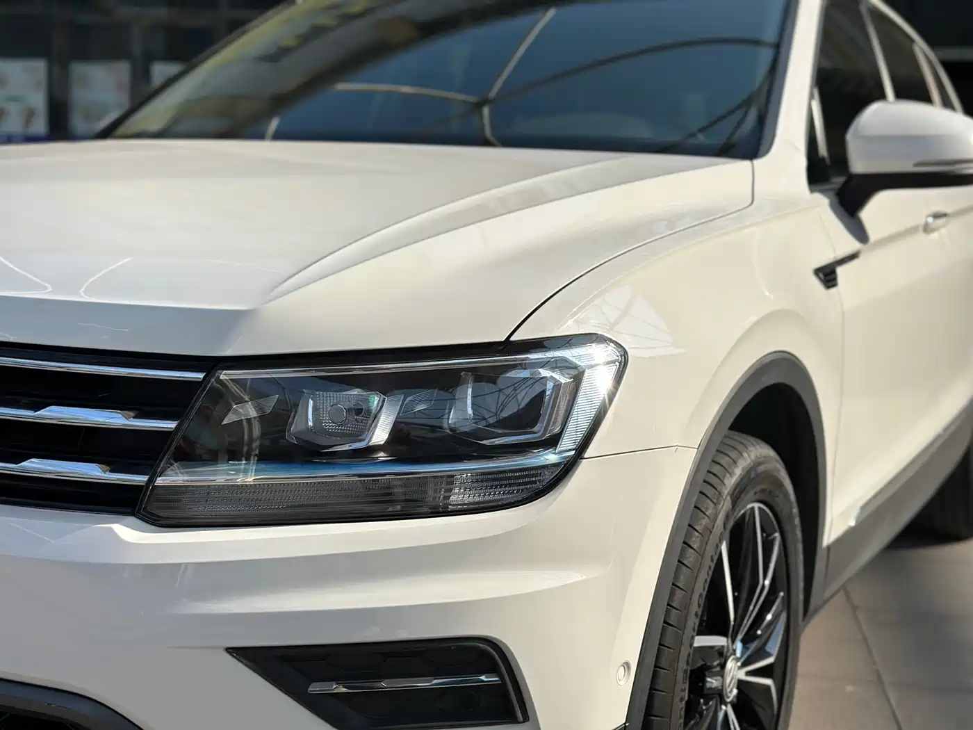 Volkswagen Tiguan L 2019 330TSI Automatic 2WD Smart Luxury Edition China VI фото 9