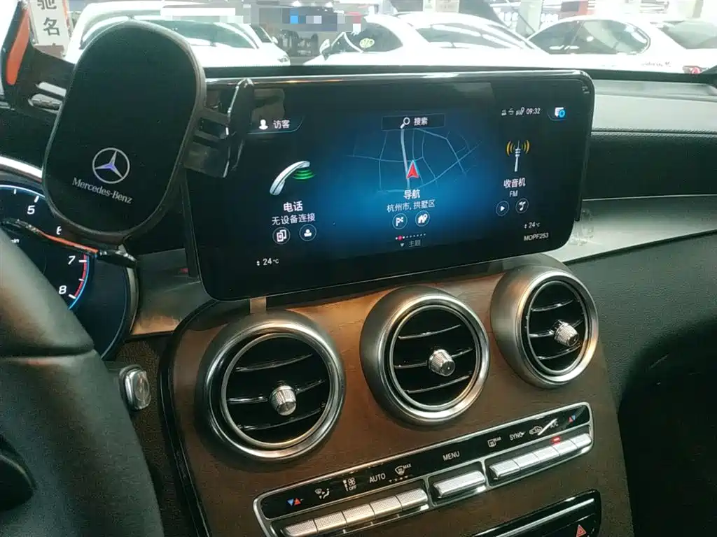 Mercedes-Benz GLC 2020 GLC 300 L 4MATIC Dynamic фото 9