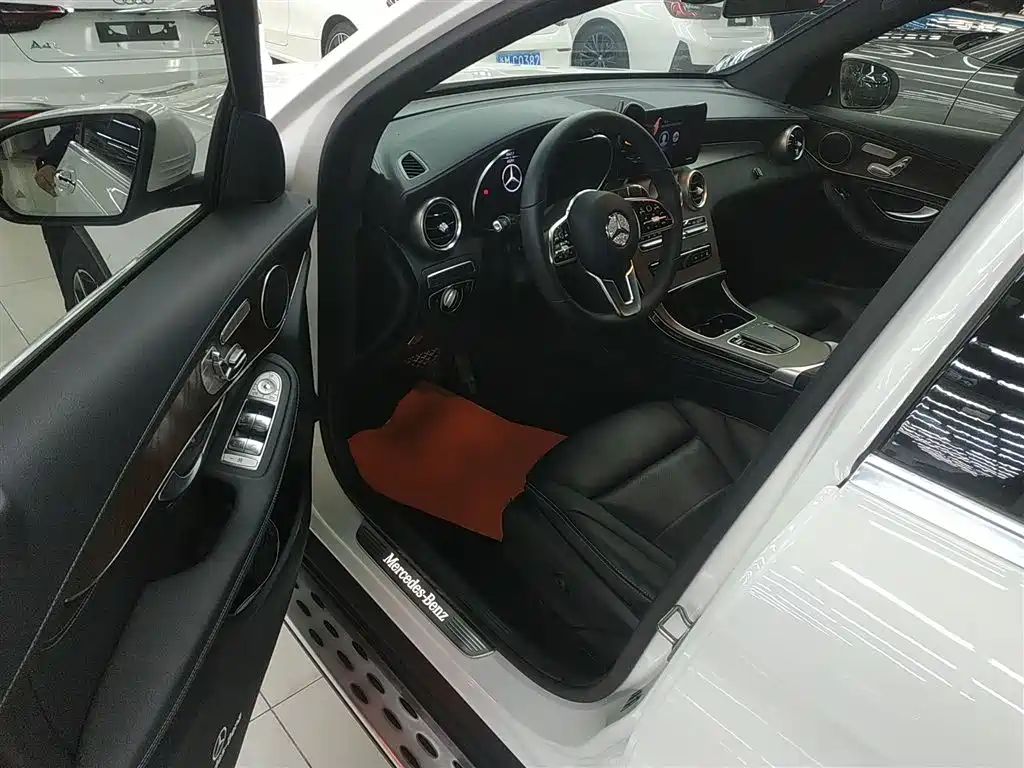 Mercedes-Benz GLC 2020 GLC 300 L 4MATIC Dynamic фото 12