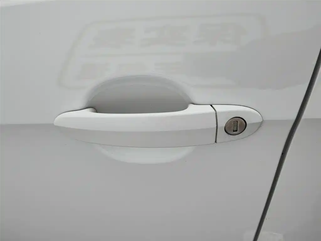 Volkswagen Jetta 2015 1.6L Manual Trend фото 18