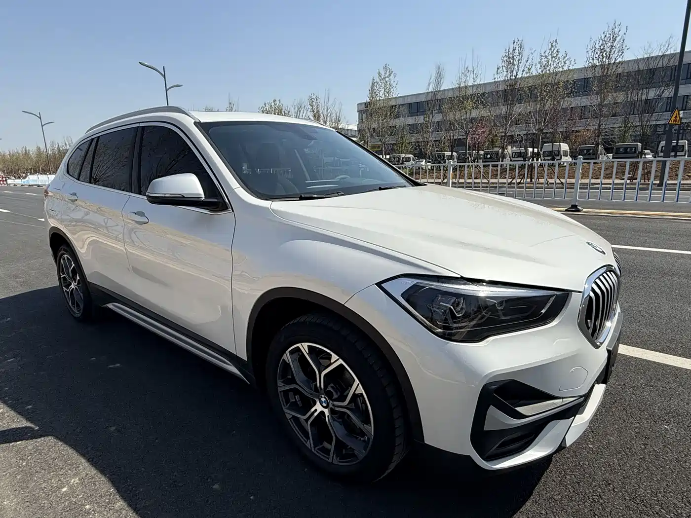 BMW X1 2022 sDrive20Li Fashion фото 7