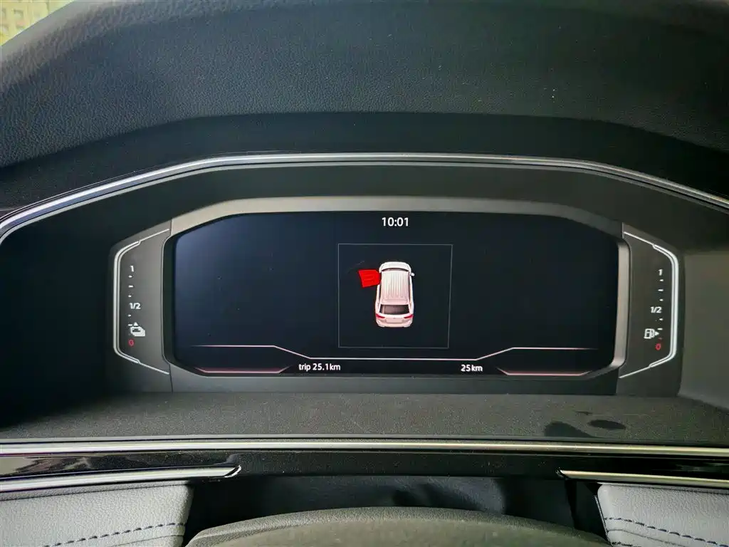 Volkswagen Tiguan L PHEV 2023 430PHEV Plug-in Hybrid Premium фото 5