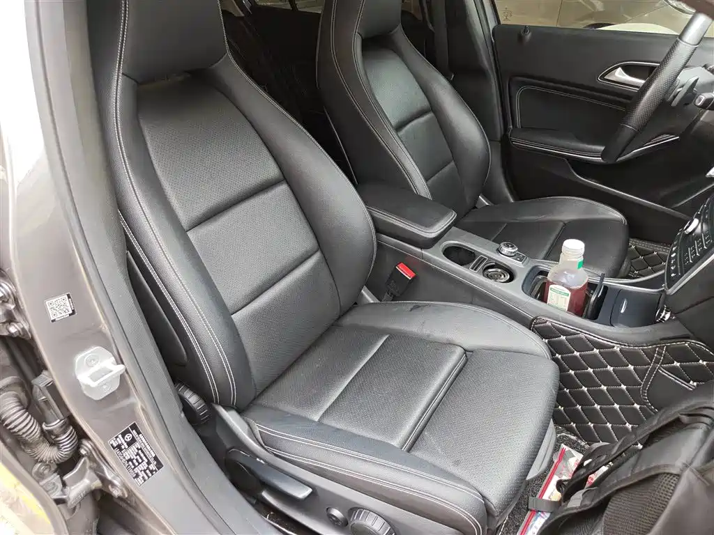 Mercedes-Benz GLA 2016 GLA 220 4MATIC Fashion фото 25