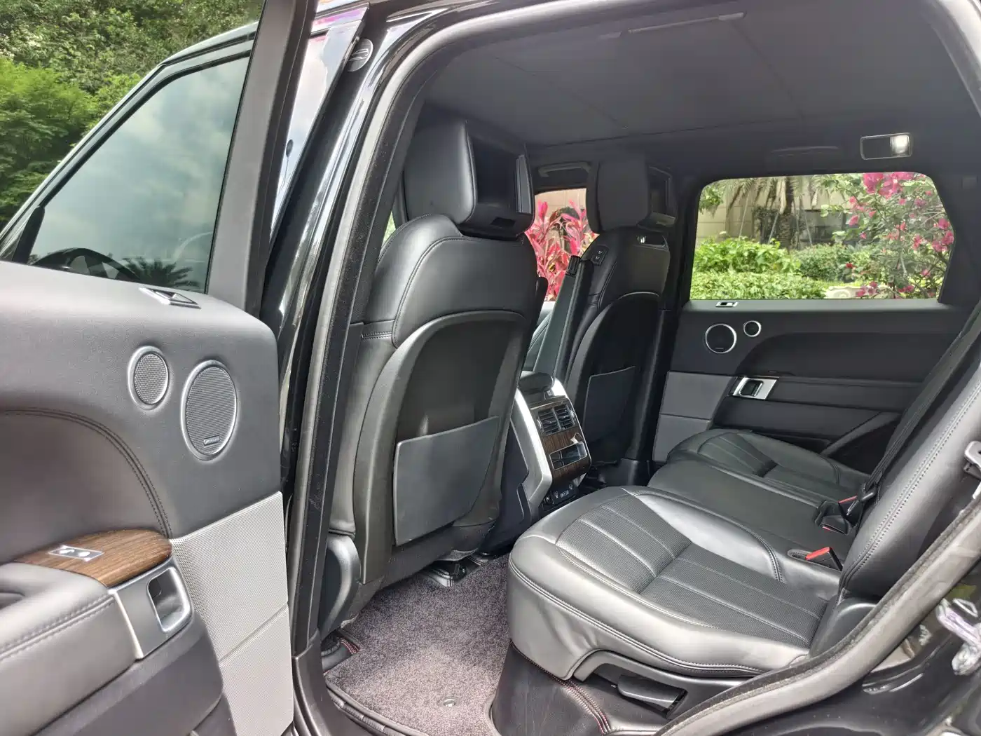 Land Rover Range Rover Sport PHEV 2018 Model P400e фото 10