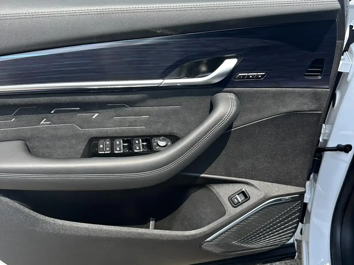 GEELY AUTOMOBILE XINGYUE L