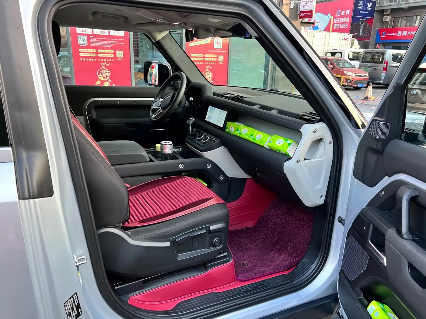 Land Rover Defender 2021 90 P400 X-DYNAMIC S фото 10