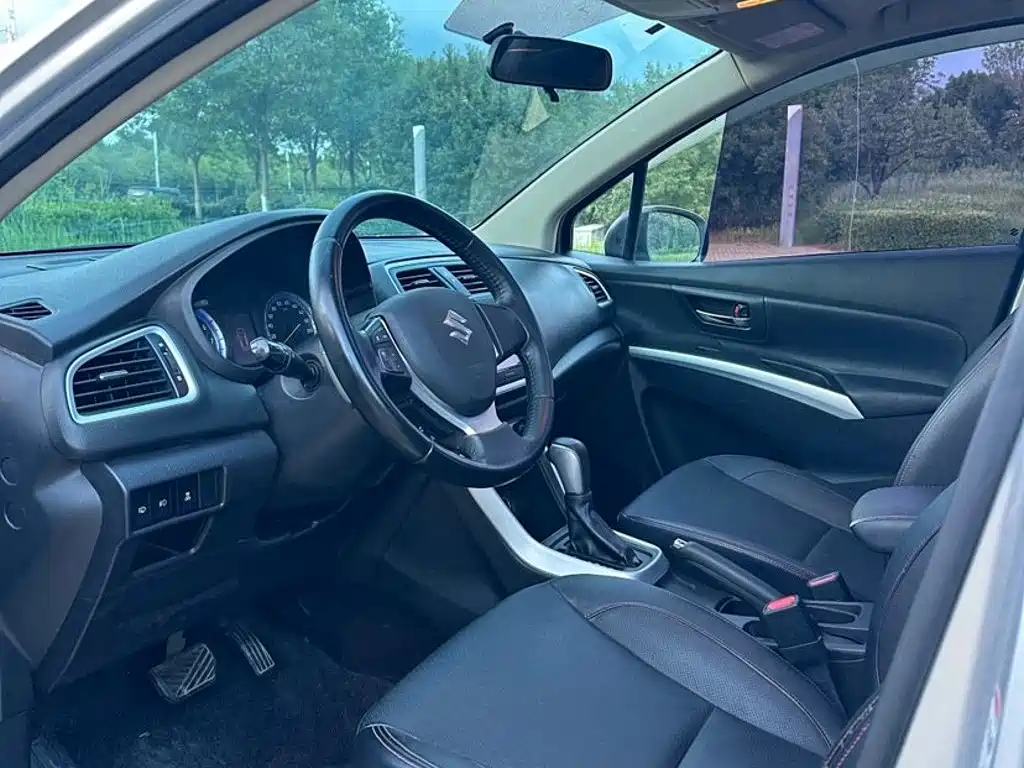 Suzuki SX4 S-Cross 2014 2014 1.6L CVT 2WD Elite
