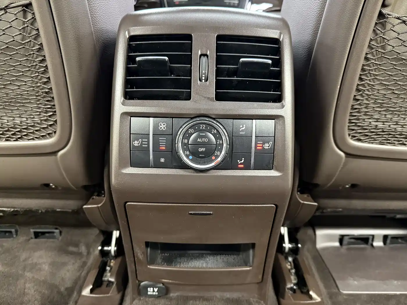 Mercedes-Benz GLS 2018 GLS 400 4MATIC Luxury фото 29