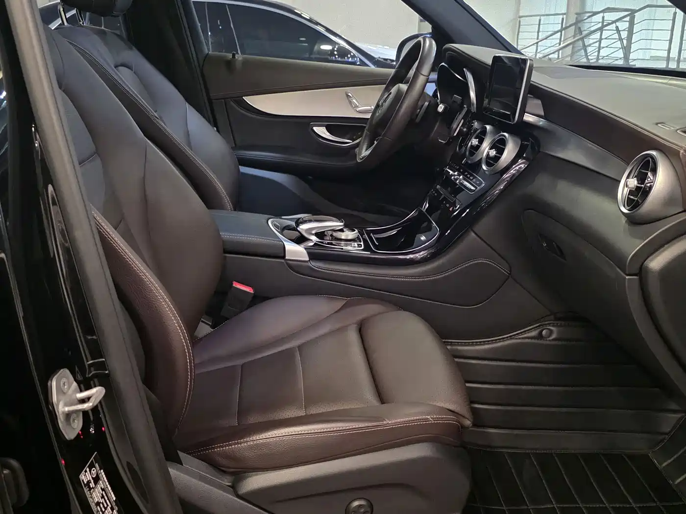 Mercedes-Benz GLC 2019 GLC 200 4MATIC фото 6