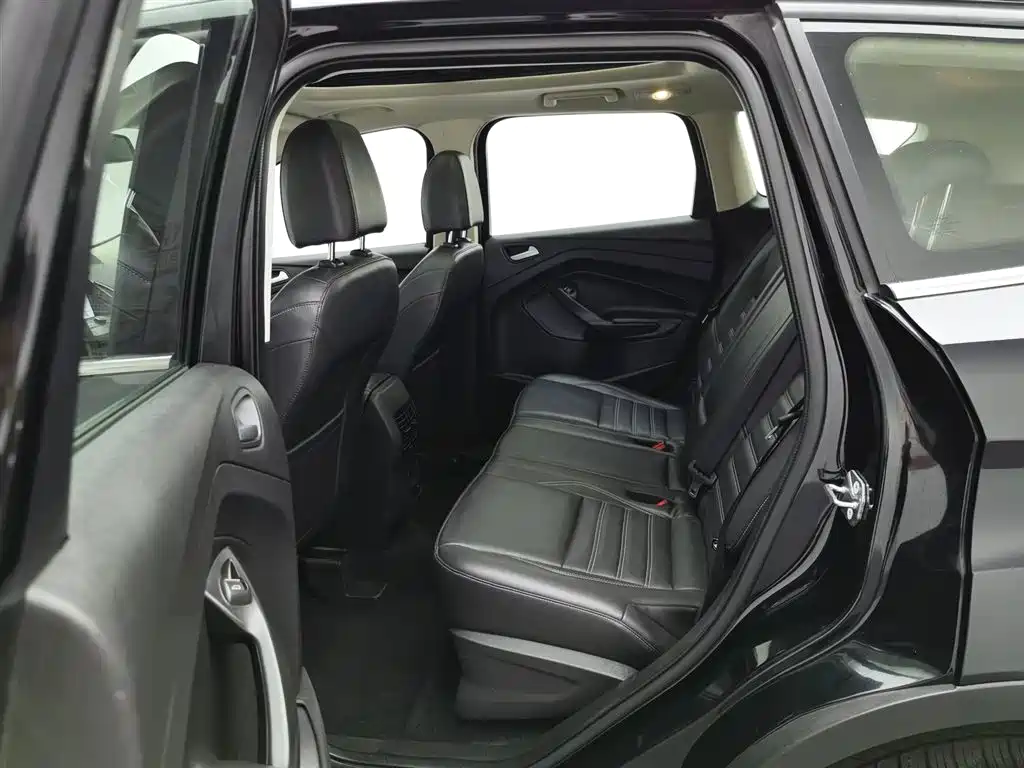 Ford Kuga 2018 EcoBoost 245 AWD Luxury Wing фото 15