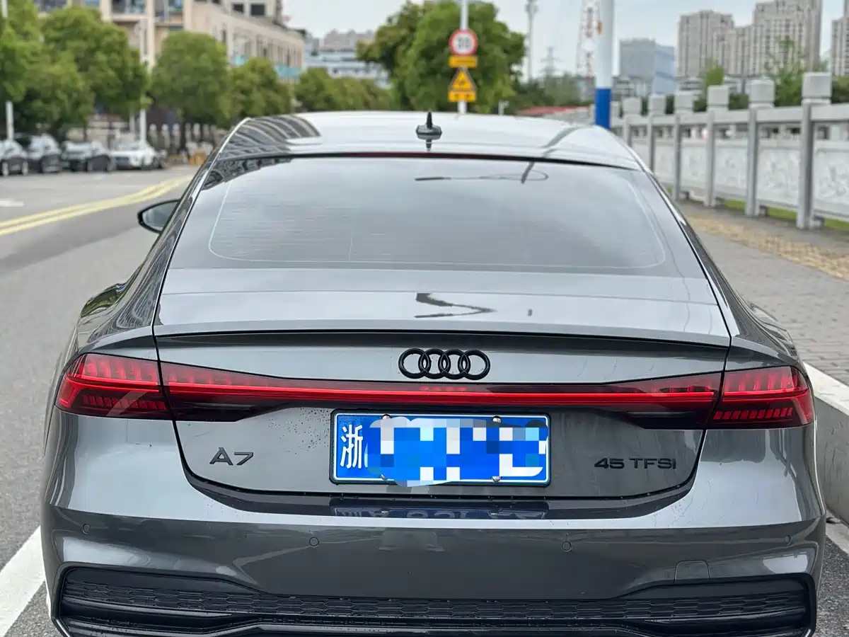 AUDI A7