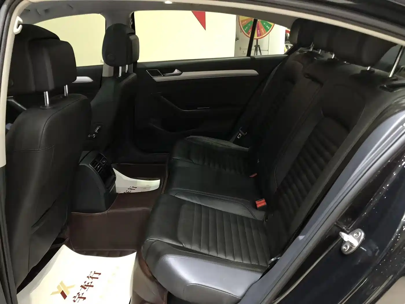 Volkswagen Magotan 2018 330TSI DSG Leading фото 9