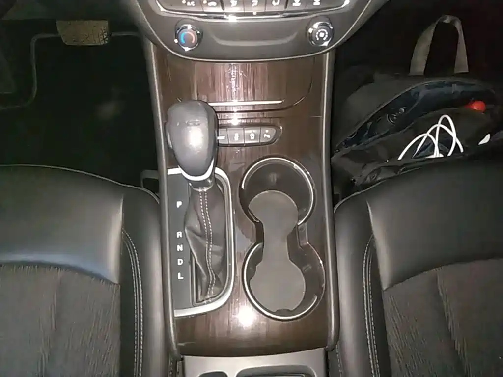 Buick Verano 2019 Sedan 20T Dual Clutch Leading фото 14