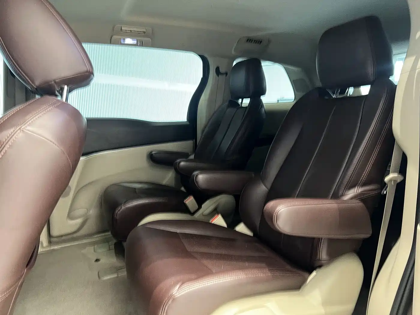 Buick GL8 2018 28T Comfort China VI фото 6