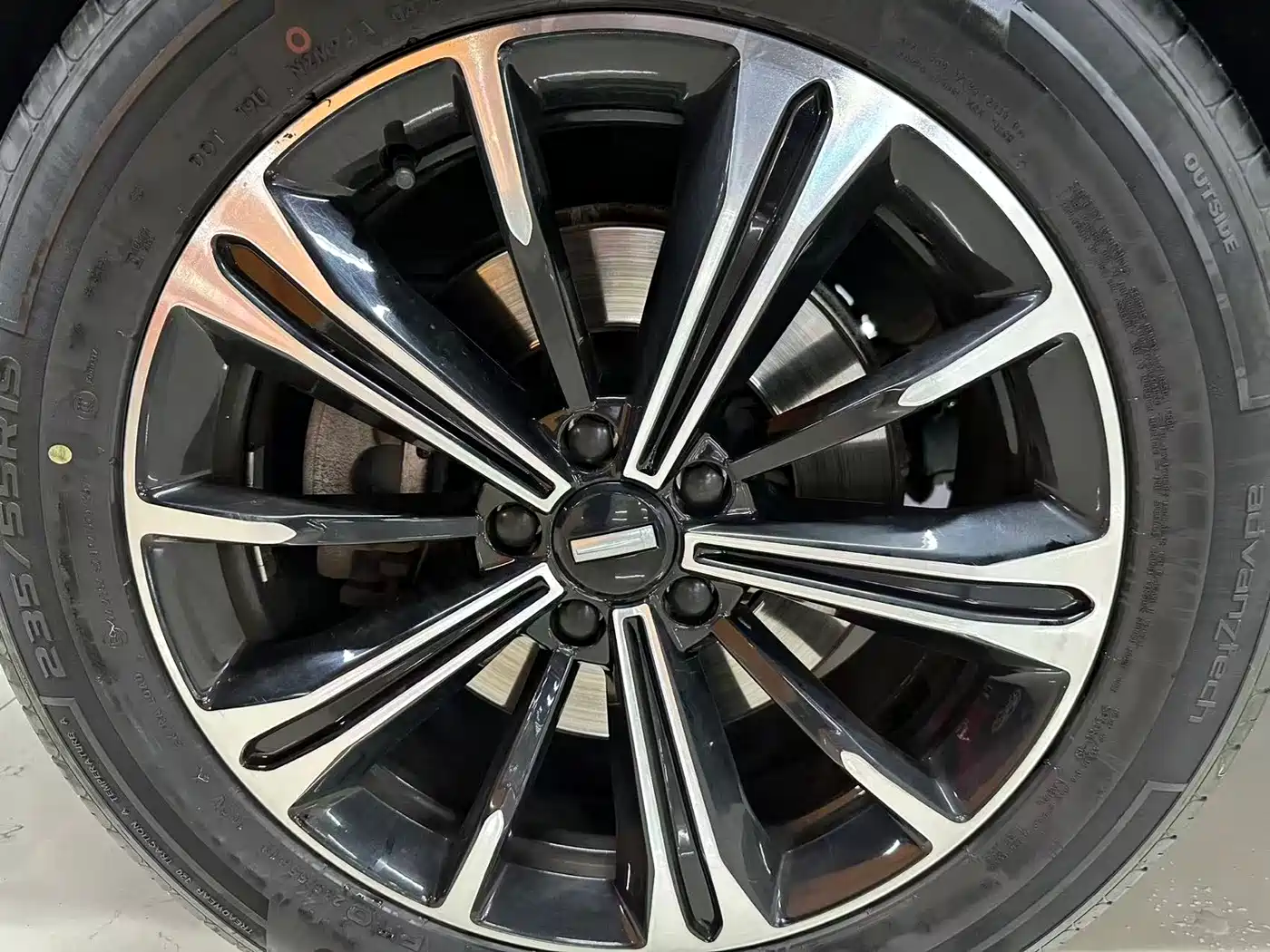 WEI PAI WEI BRAND VV6