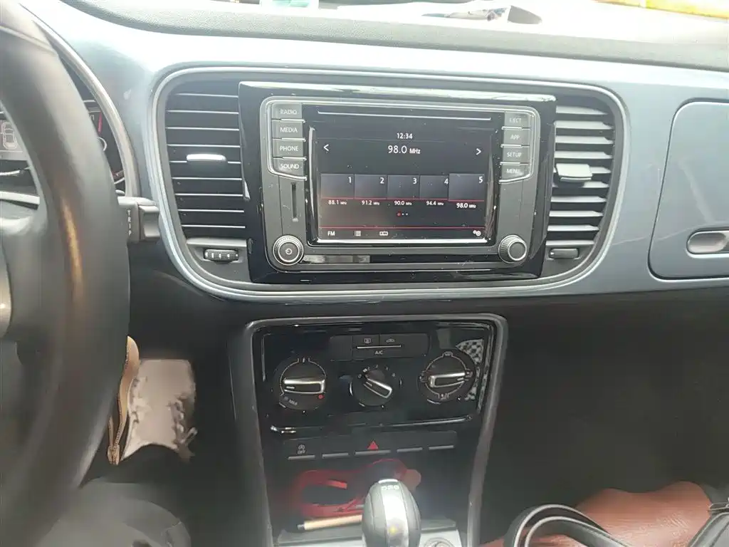 Volkswagen Beetle 2018 180TSI Easy Joy Edition фото 6
