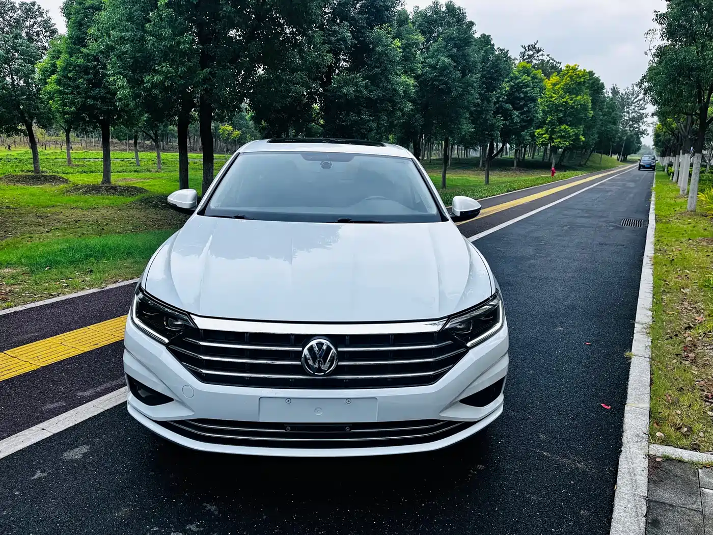 Volkswagen Sagitar 2021 280TSI DSG Surpassing Edition фото 2