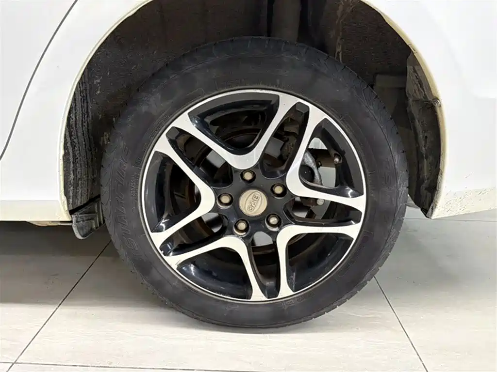 BYD G5 2014 1.5TID Automatic Premium фото 25