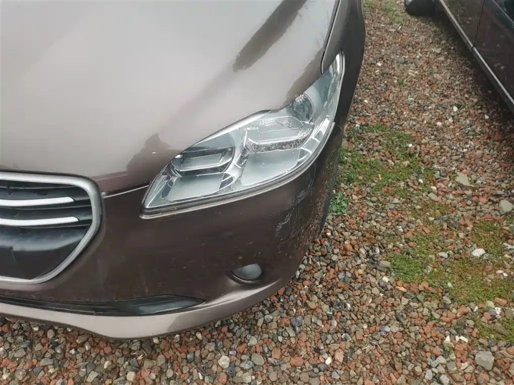 Peugeot 301 2014 1.6L Manual Comfort Edition фото 18