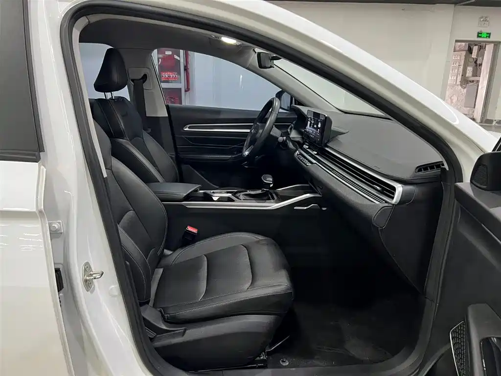 GEELY AUTOMOBILE EMGRAND