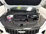 Фото 16 - Geely Atlas