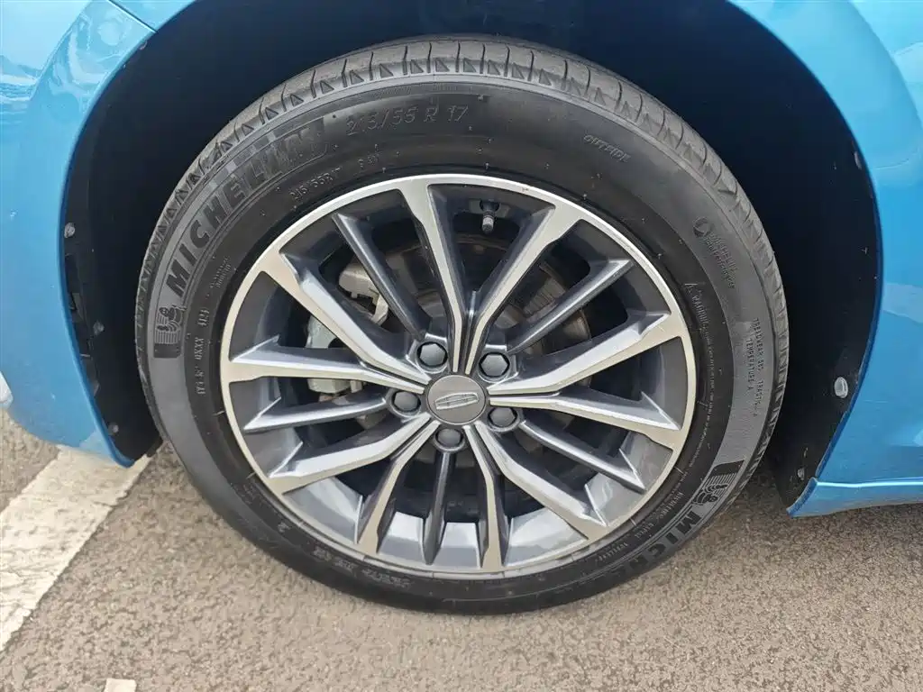 Фото 23 - Geely Preface