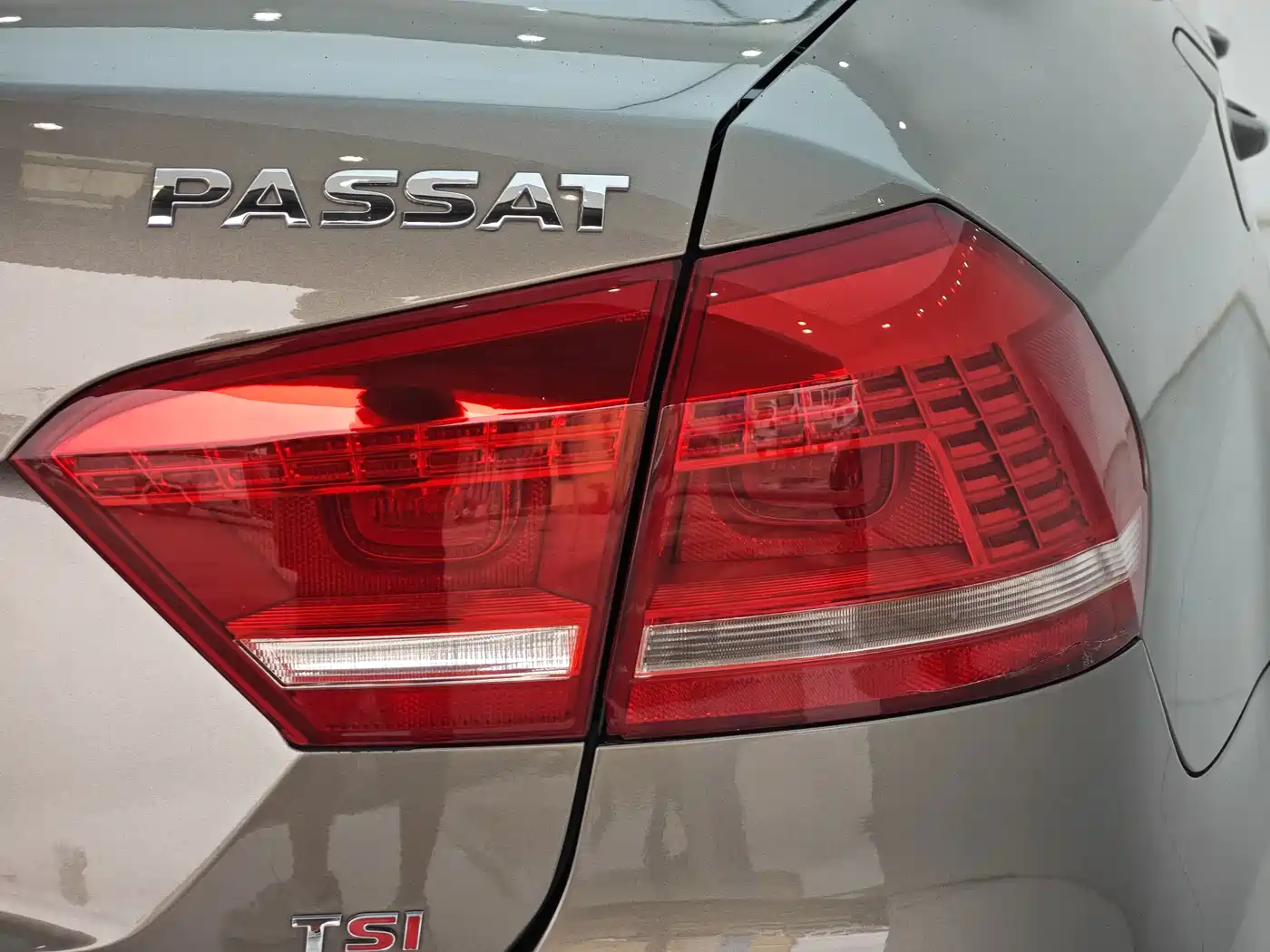 Фото 12 - Volkswagen Passat