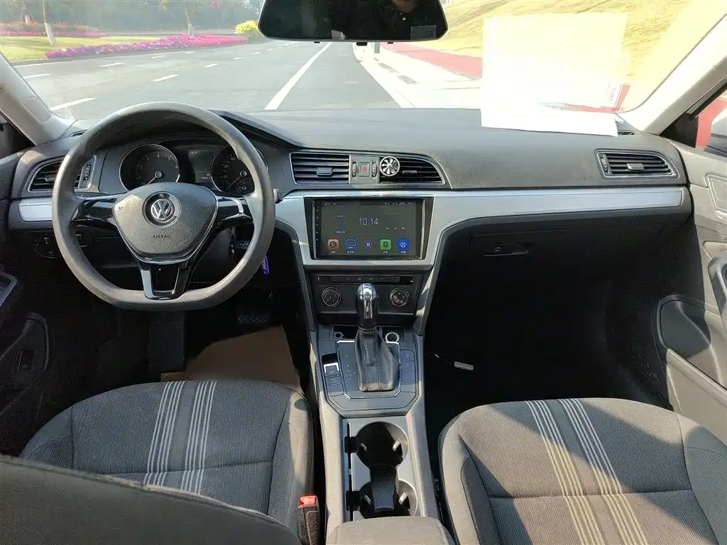 Volkswagen Lamando 2018 230TSI DSG Trend Edition фото 10