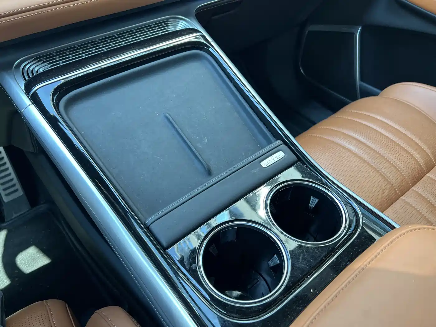 XPeng G9 2022 650 Performance Max фото 13