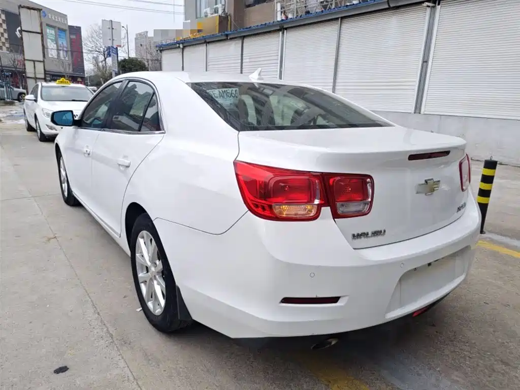 Chevrolet Malibu 2014 2.0L Automatic Luxury фото 23