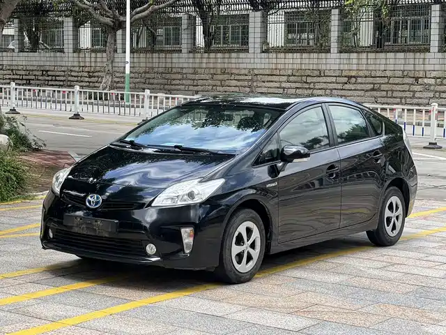  Toyota Prius 2012 1.8L Standard Edition