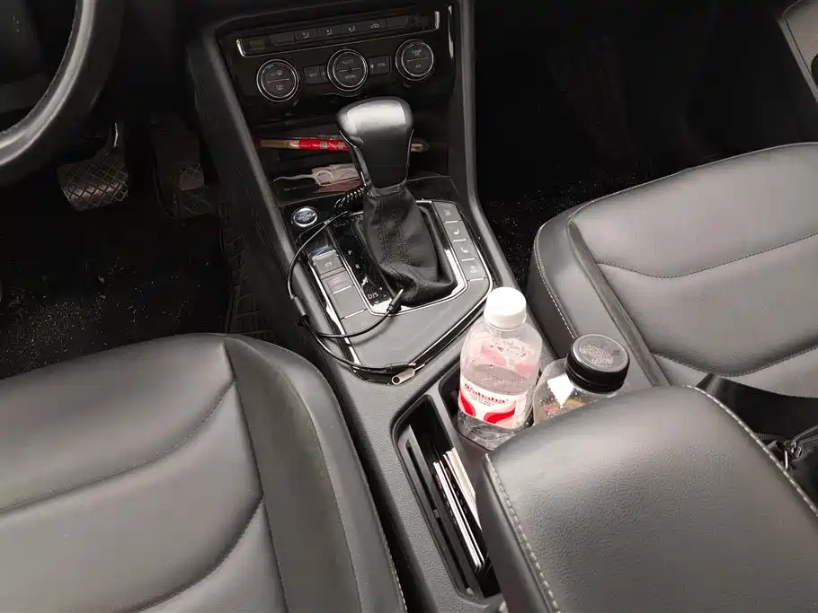 Volkswagen Tiguan L 2021 330TSI Automatic 2WD Smart фото 16