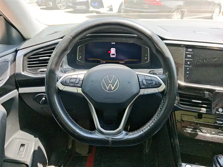 Volkswagen Tayron X 2020 330TSI 2WD Premium Smart Edition фото 15