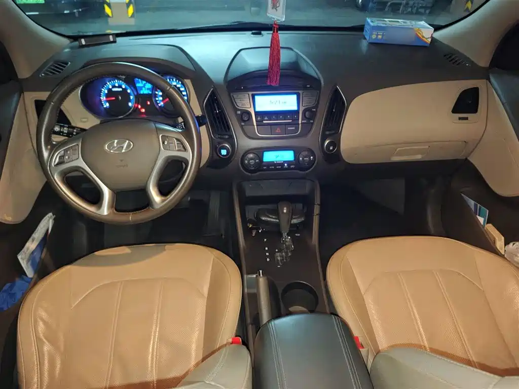 Hyundai Beijing Hyundai ix35 2013 2.0L Auto 2WD Smart GLS China IV фото 13