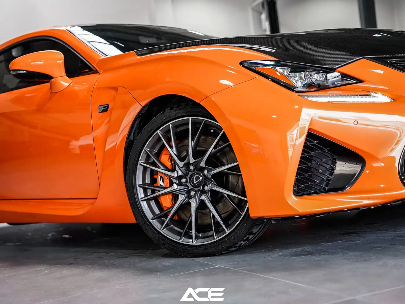 Lexus RC F 2016 F 5.0L Carbon Fiber Edition фото 9