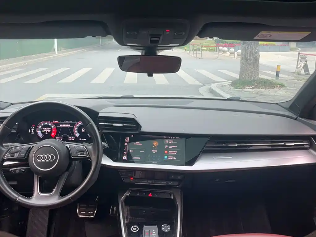Audi A3 2021 Sportback 35 TFSI Premium Life Edition фото 6