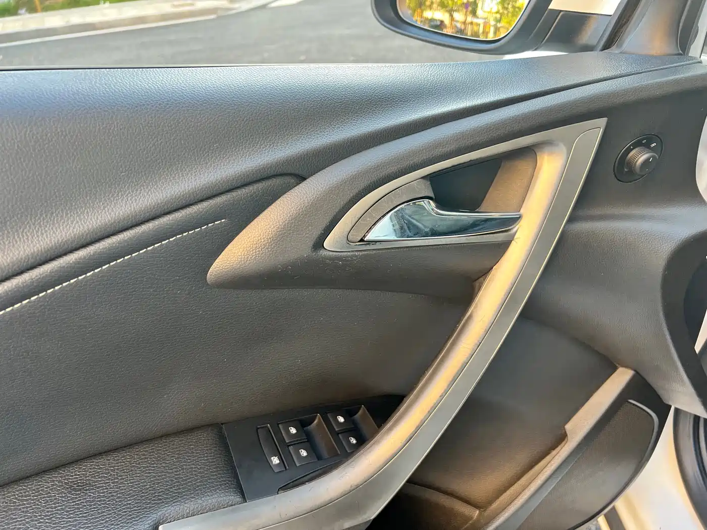 Buick Excelle 2014 XT 1.6L Automatic Fashion фото 21