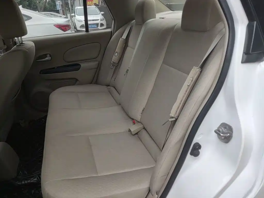 Venucia D50 2015 2013 1.6L Auto Fashion