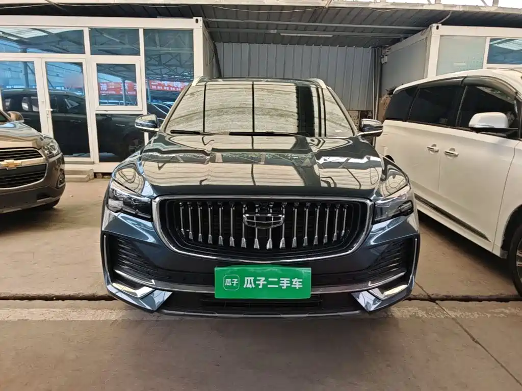 Фото 3 - Geely Monjaro