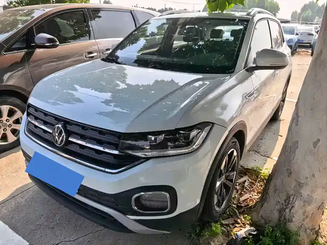 Volkswagen Tacqua 200TSI DSG, Enjoy Smart Connect