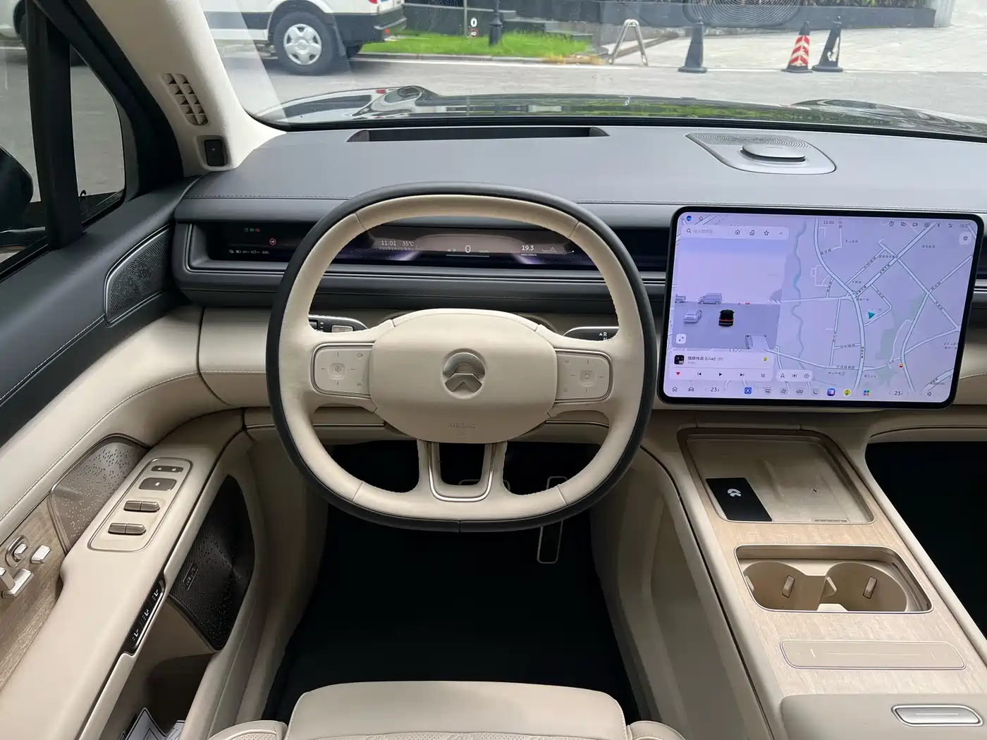 NIO ES8 2026 2025 Model 6-Seat Executive Luxury Edition